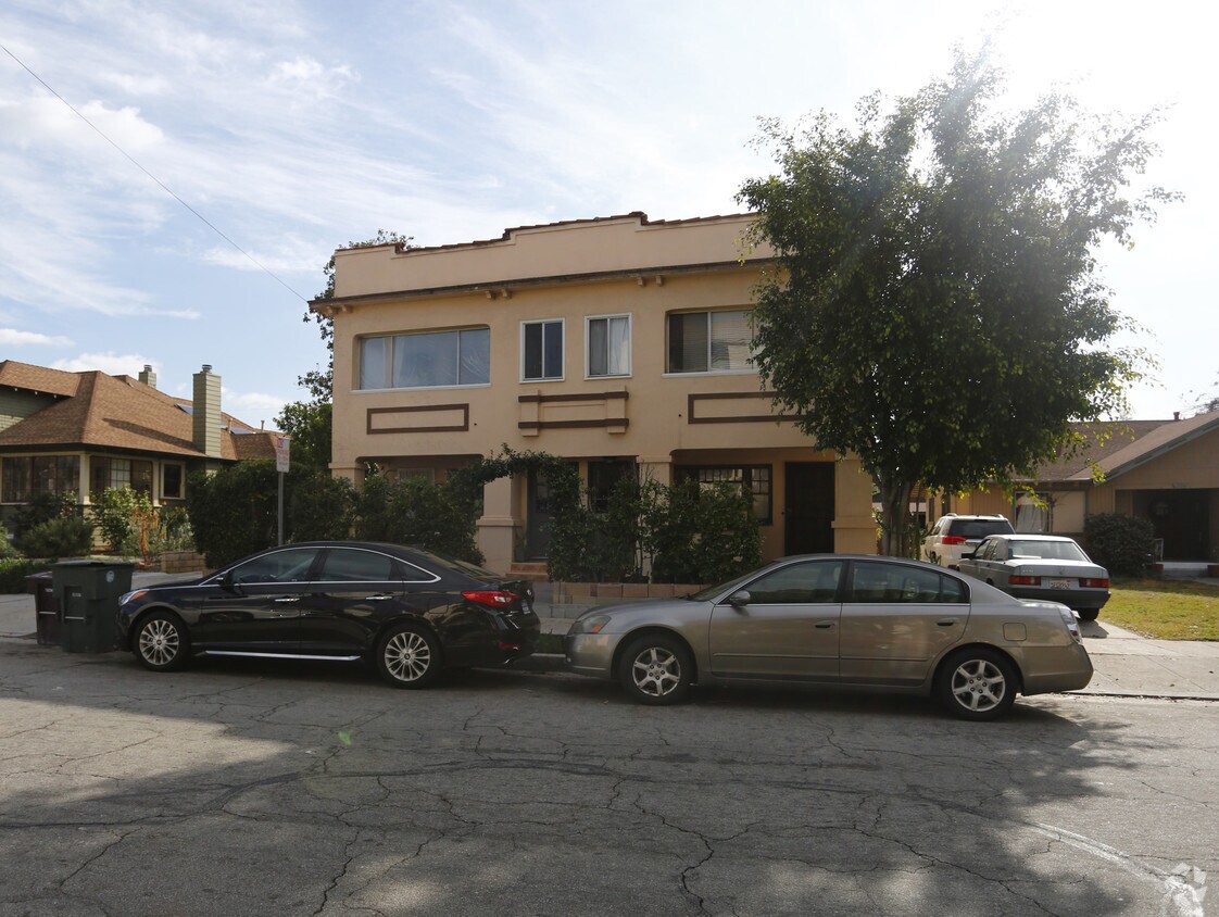 Foto del edificio - 200 W Lomita Ave
