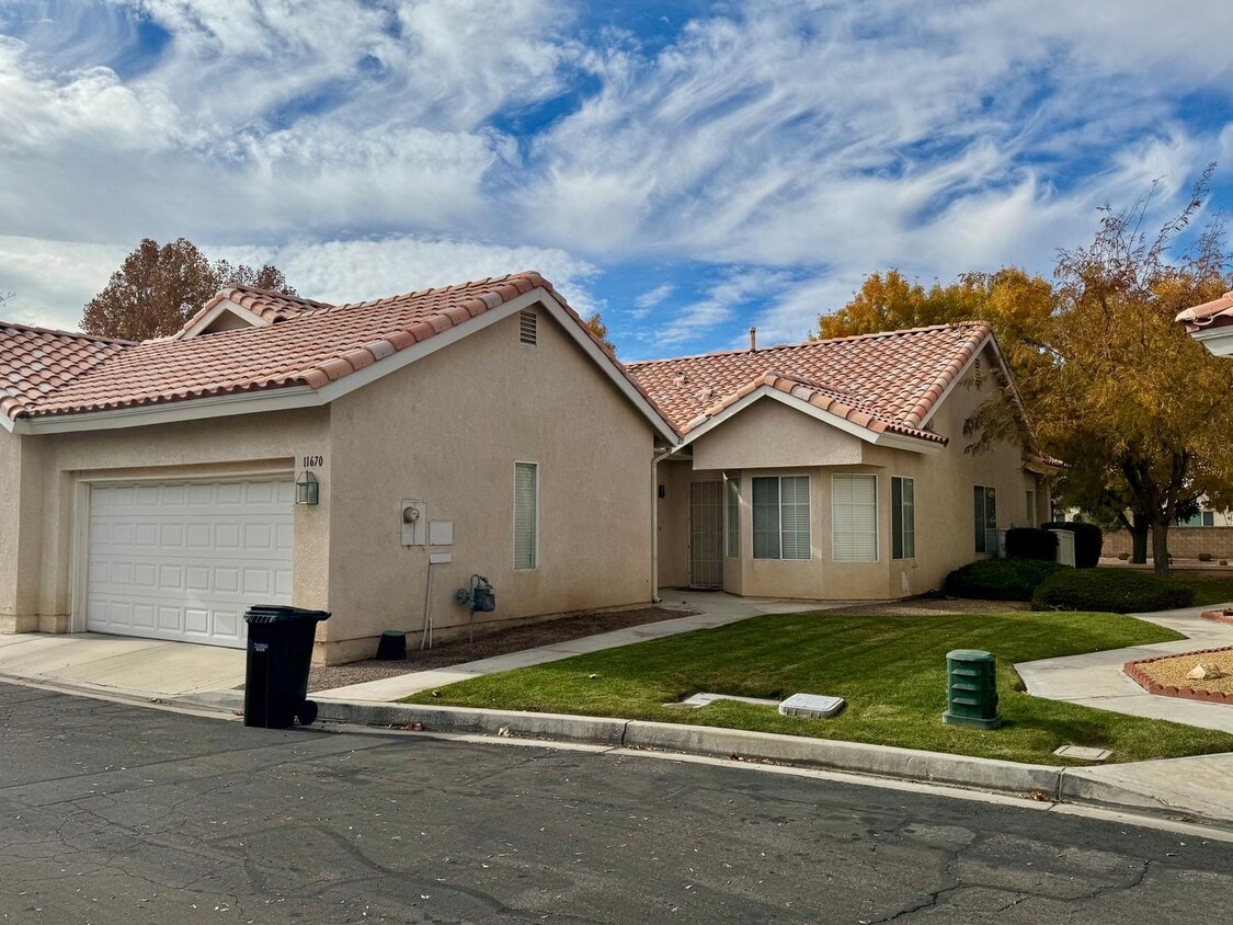 Foto principal - Jess Ranch 55+ Gated Community Apple Valley