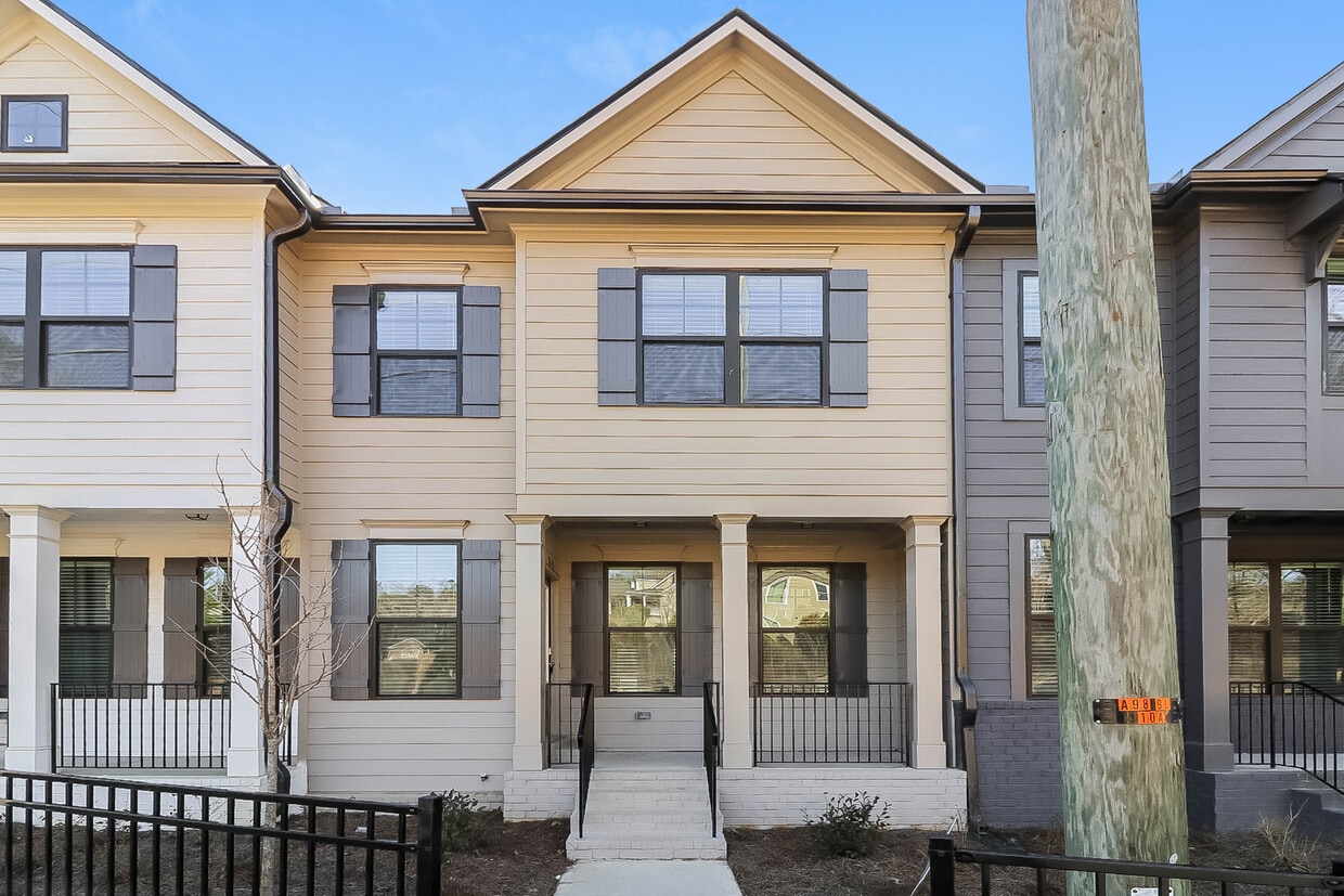 552 Elliston Place, Ball Ground, GA House Rental in Ball Ground, GA