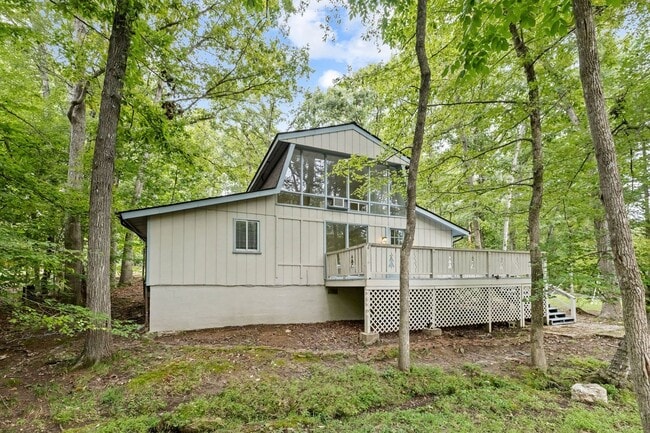 Building Photo - 101 Birchside Cir