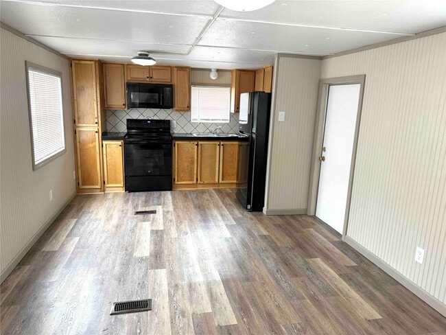 Building Photo - 1718 W Dumble St