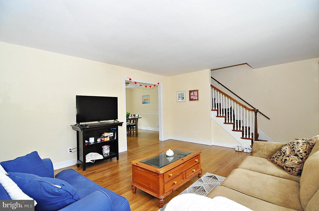 Primary Photo - 2124 N Troy St
