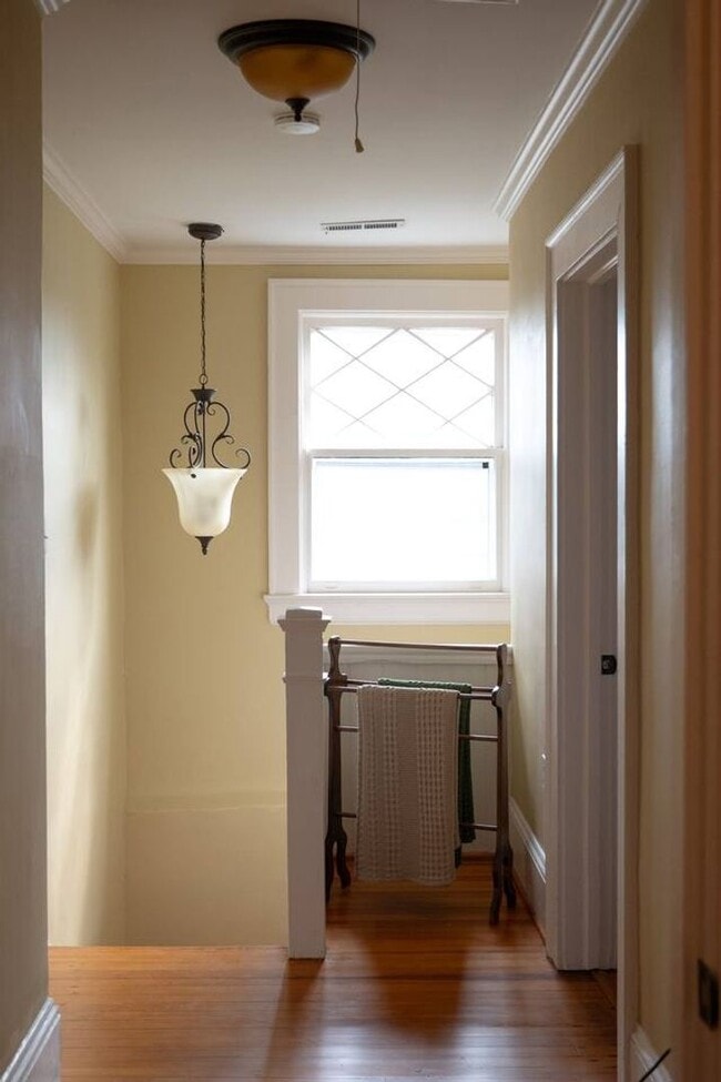 Building Photo - Charming Historical Home for Lease in Downtown Winston-Salem