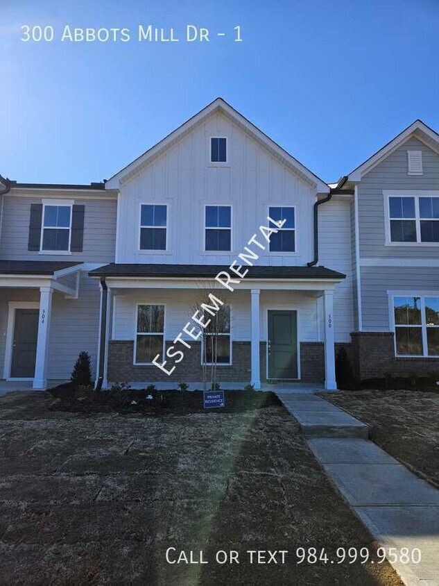 Foto principal - 300 Abbots Ml Dr