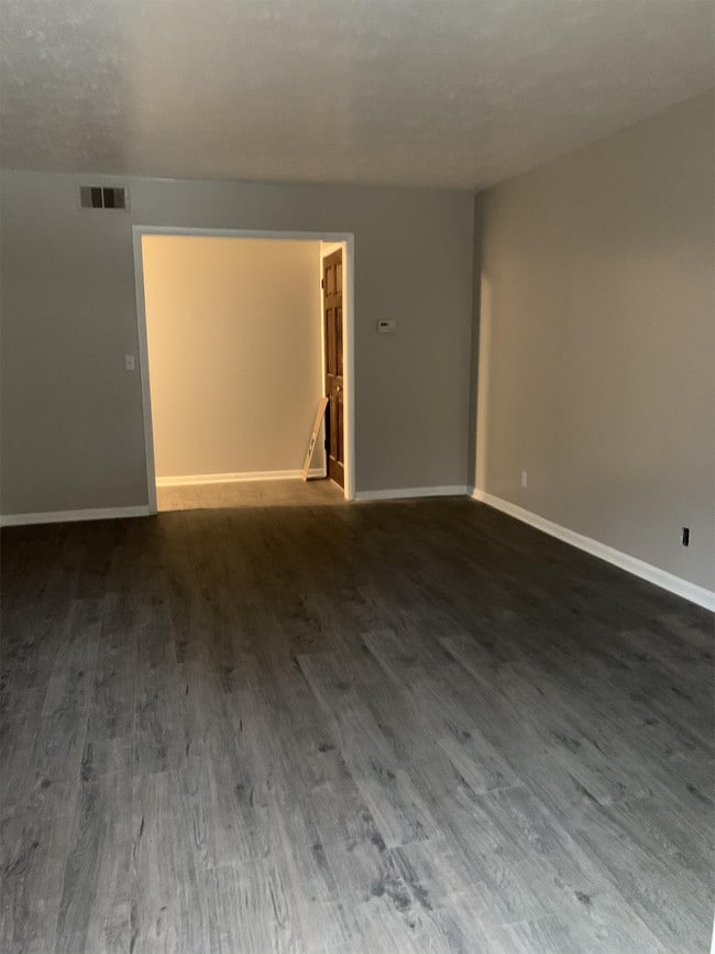 Building Photo - 141 Paige Ct Exd