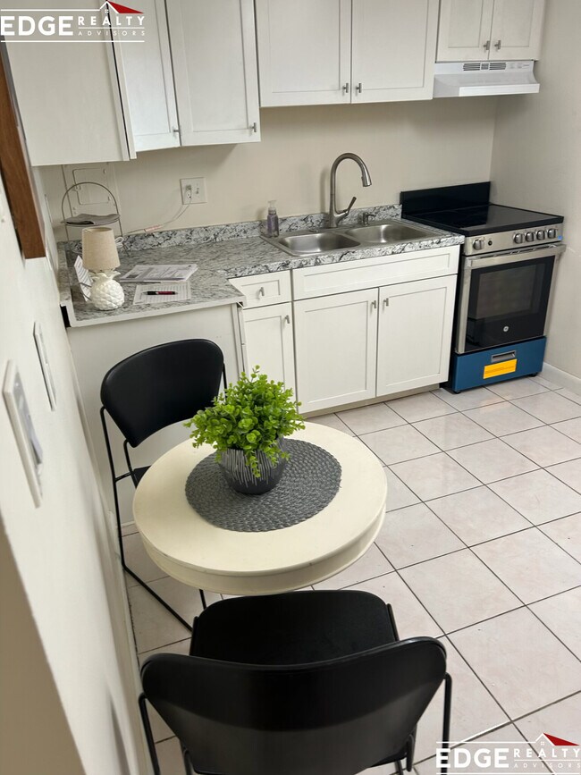 Foto del edificio - 365 Faneuil St