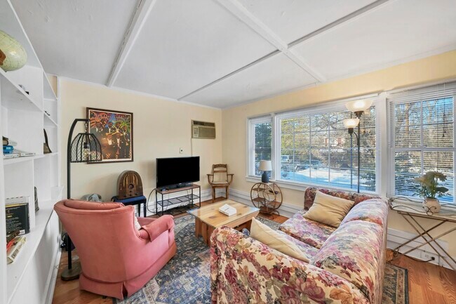 Foto del edificio - 59 Furnace Rd