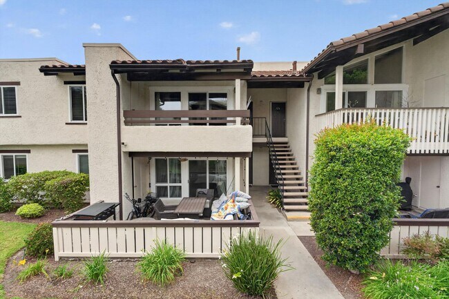 Foto del edificio - HUNTINGTON BEACH HOME - 1.5 Miles from the Beach