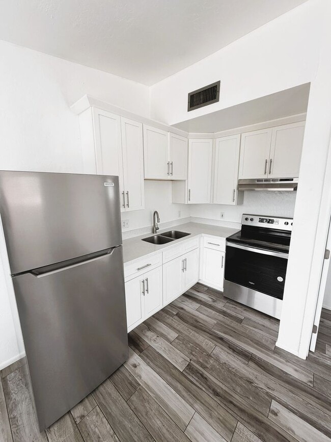 Photo - Downtown Chandler 1 bed 1 bath! House