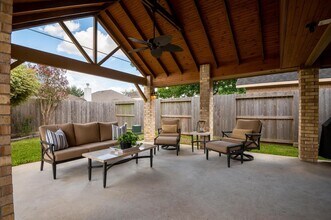 Building Photo - 5830 Whitwell Dr