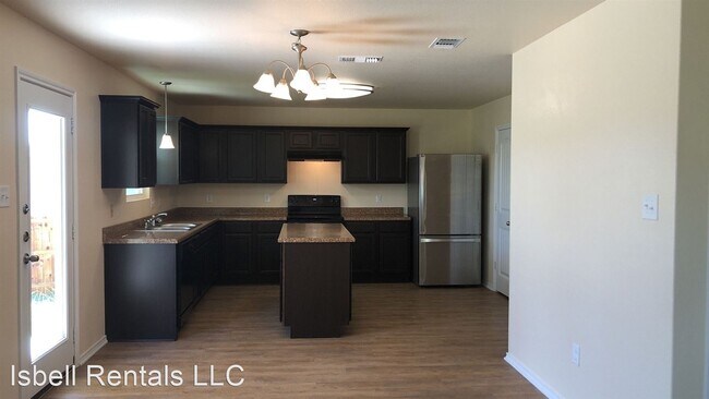 Building Photo - 4 br, 2.5 bath House - 2203 Sea Eagle