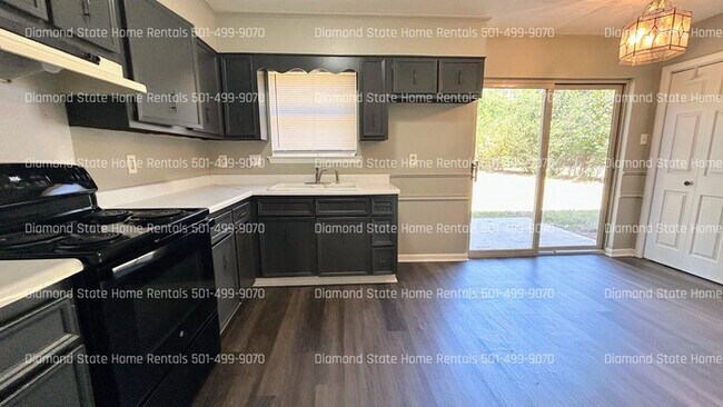 Building Photo - 505 Lehman Dr