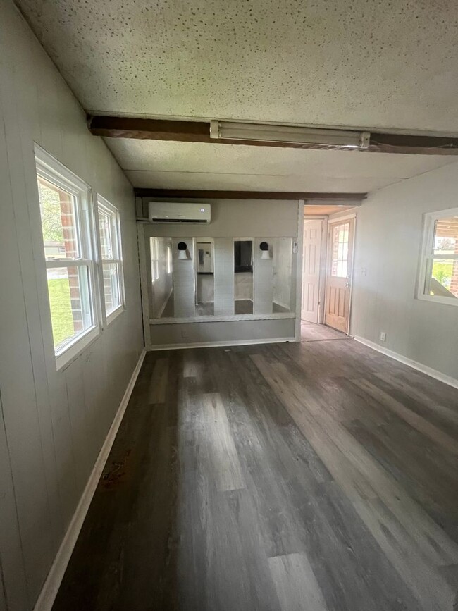 Foto del edificio - OPEN HOUSE TUESDAY: Lafayette 2 Bedroom 2 ...