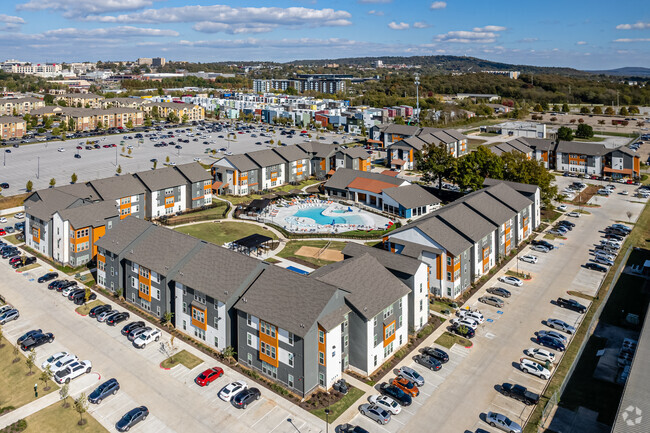 Aerial Photo - Aspen Heights Fayetteville