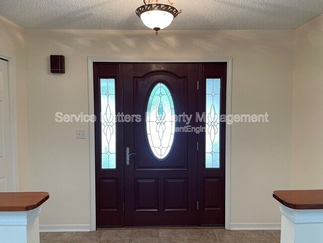 Foto del edificio - 6274 Robinhood Rd