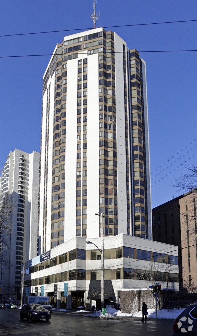 The Carlisle Apartments 221 Lyon St Ottawa, ON