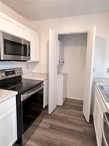 Foto del edificio - 1745 Crest Grove Dr