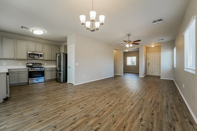 Foto del edificio - 8448 W Green Kingfisher Ln