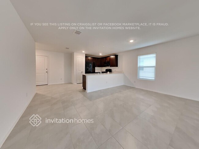 Foto del edificio - 320 Sun Bluff Rd