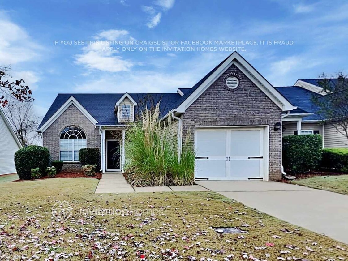 Primary Photo - 605 City Park Dr