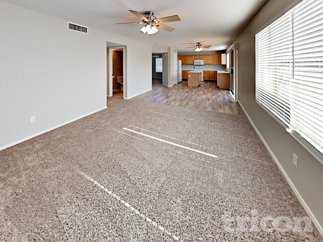 Building Photo - 6341 W Watkins St