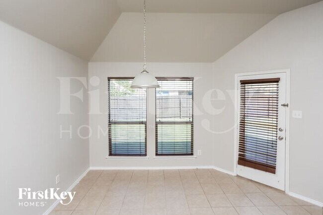 Foto del edificio - 516 Trailblazer Rd