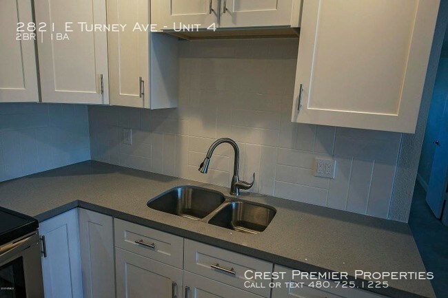 Building Photo - 2821 E Turney Ave