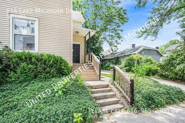 Foto del edificio - 614 Lake Michigan Dr NW