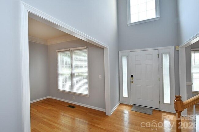 Building Photo - 10402 Friarsgate Rd