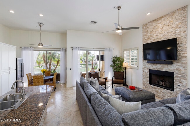 Building Photo - 10175 E Cochise Dr