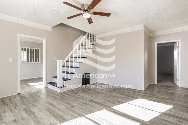 Building Photo - 24 Smythe St