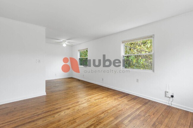 Foto del edificio - 3 Bedroom Home in St. Elmo!