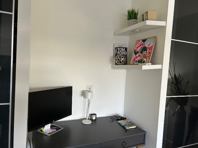 Building Photo - 2500 S Manchester St