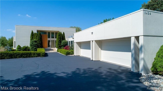 Building Photo - 1424 Lochridge Rd