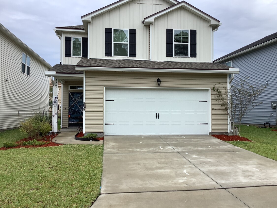Primary Photo - 8583 Highfield Avenue