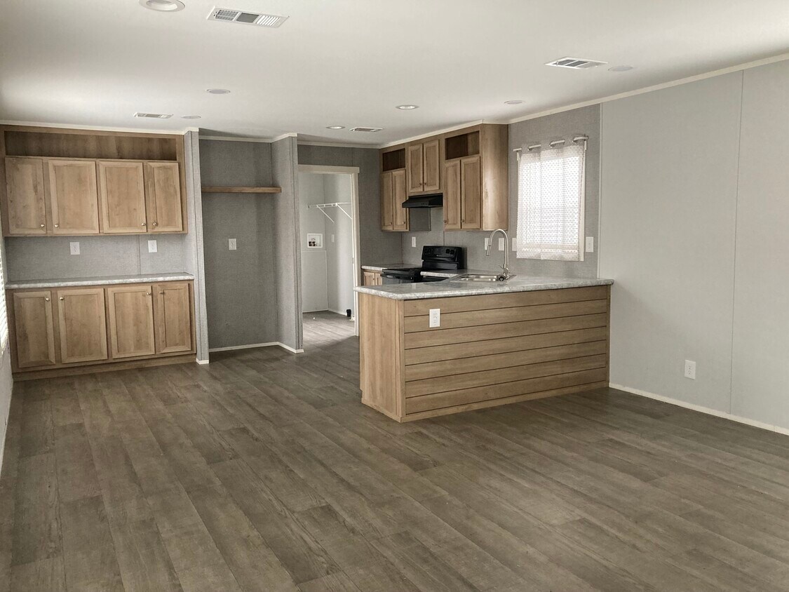 Foto principal - 4343 Katy Hockley Rd