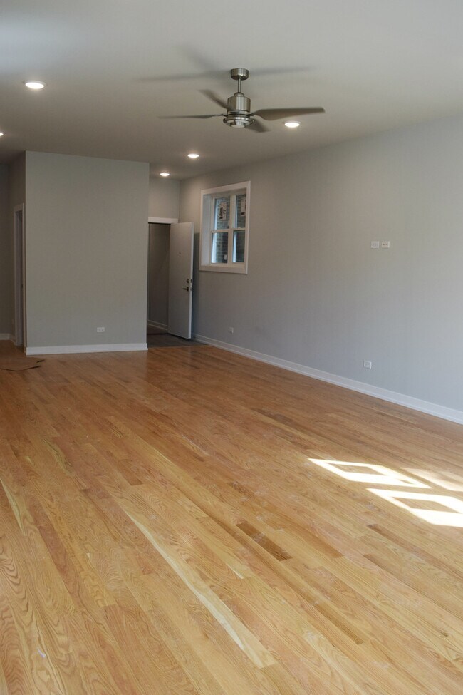 Building Photo - 6144 S University Ave