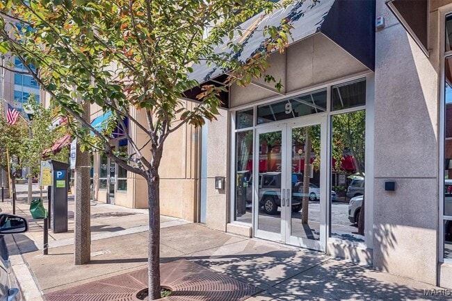 Building Photo - 9 N Euclid Ave