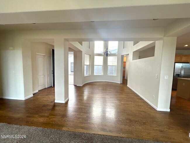 Foto del edificio - 3084 10 Mile Dr