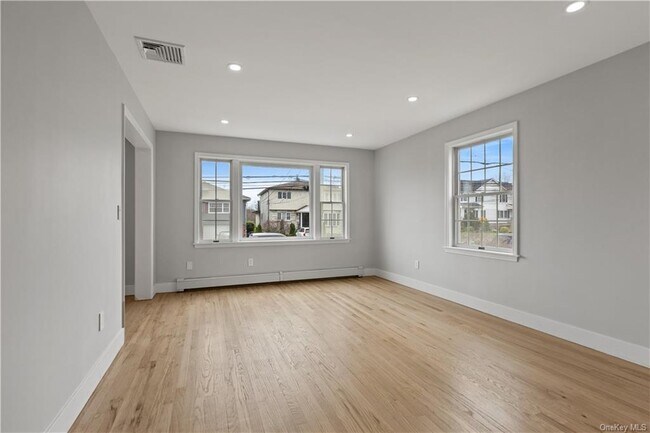 Foto del edificio - 44 Harrison Ave