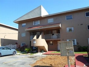 Building Photo - 2750 W 60th St