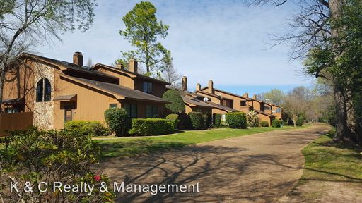Primary Photo - 3362 Eastwood Dr
