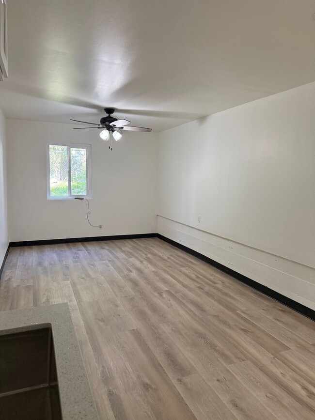 Building Photo - Bellahomes By NCL LLC - Unit 2