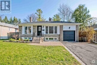 Building Photo - 25 Summerside Crescent