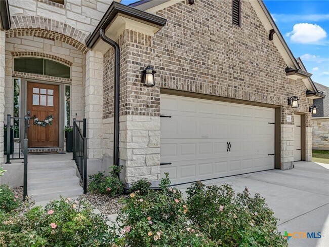 Foto del edificio - 1701 Meadow Crest