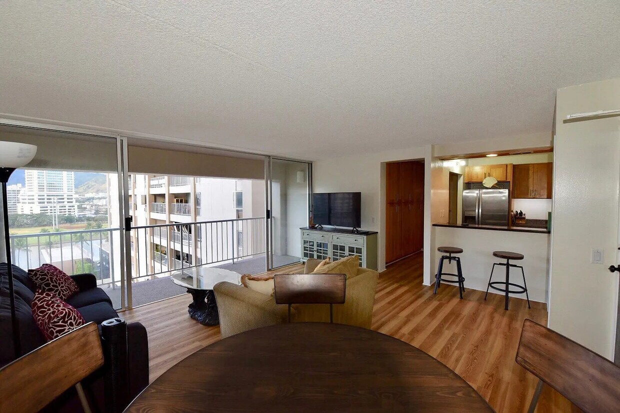 Foto principal - 430 Keoniana St