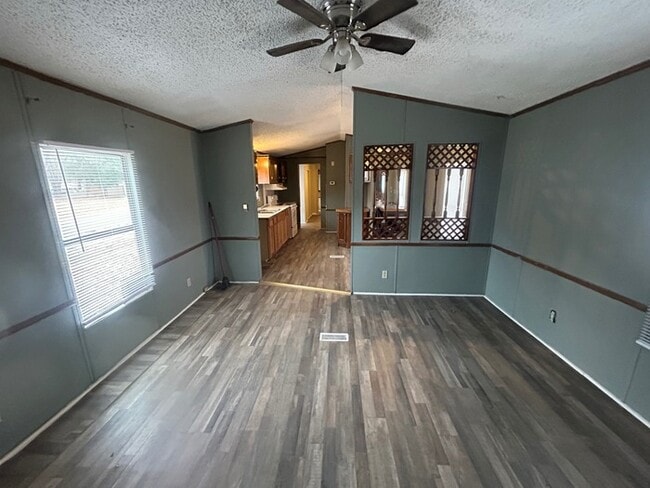 Building Photo - 201 Williams Cir