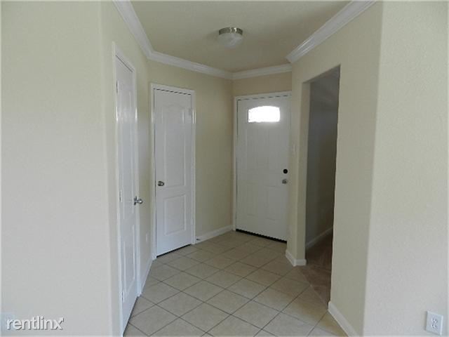 Foto del edificio - 8058 Arrington Forest Ln