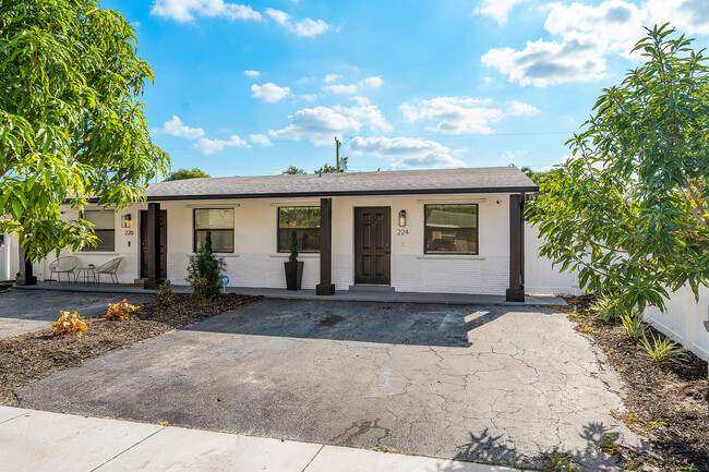 Building Photo - 224 NW 57th St