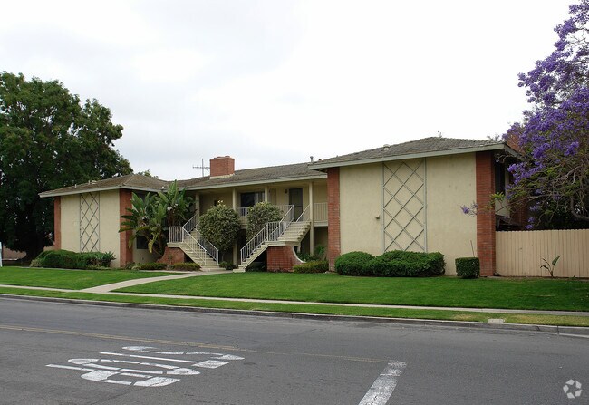 Building Photo - 13162 Allard Ave